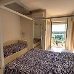 Sydney 3*