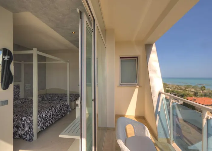 Sydney מלון סן בנדטו דל טרנטו